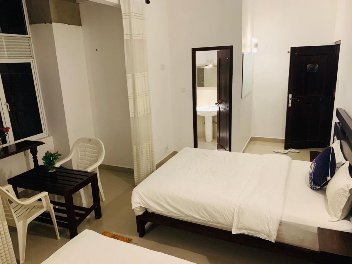 Lavenro Hotel & Resort Deniyaya Eksteriør billede